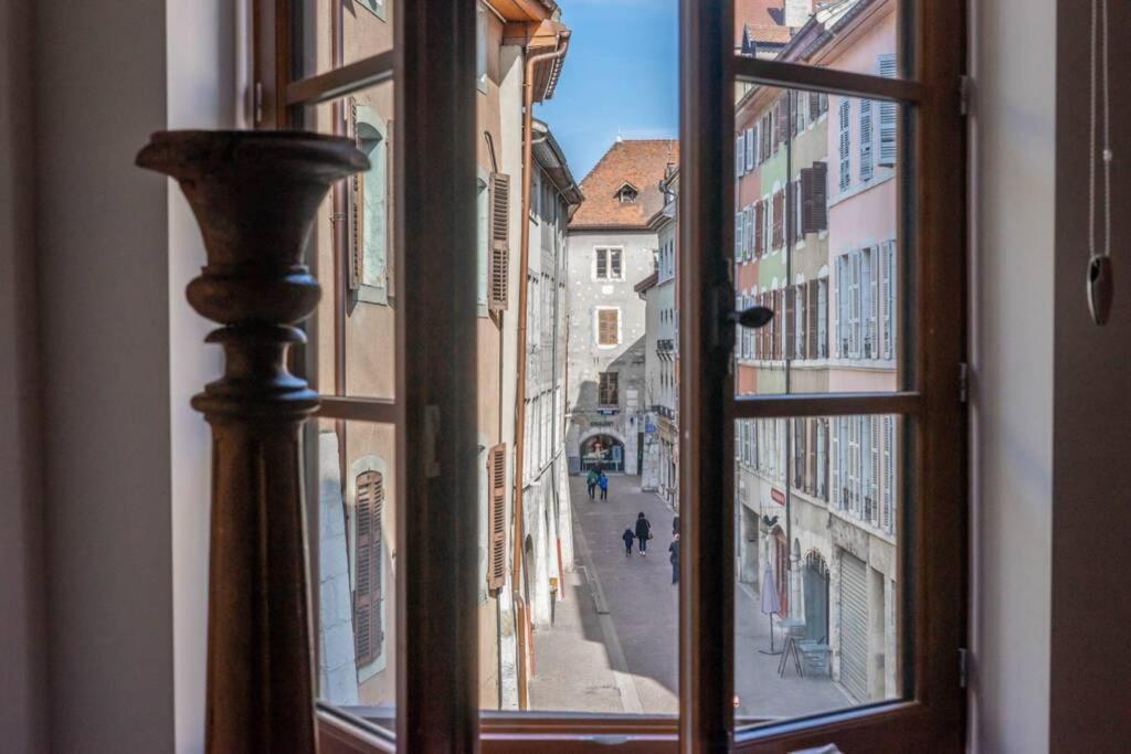 Le Rousseau Lägenhet Annecy Exteriör bild